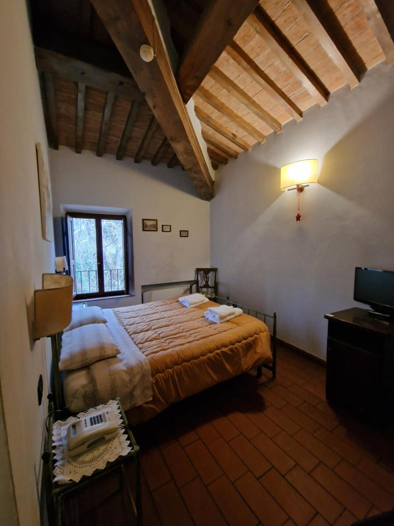 Hotel Ristorante Casa Volpi Arezzo Buitenkant foto